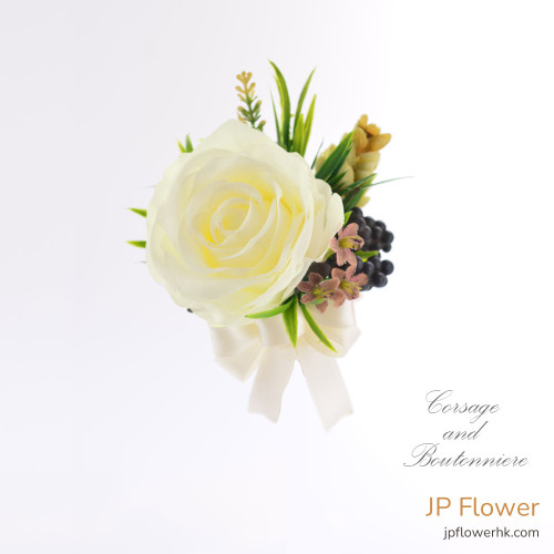 學生會活動必備：小玫瑰襟花的精美設計