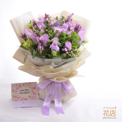 用花束慶祝升職和生日,讓玫瑰和小玫瑰傳遞祝福 花束選擇技巧,教你如何為升職和生日打造完美驚喜