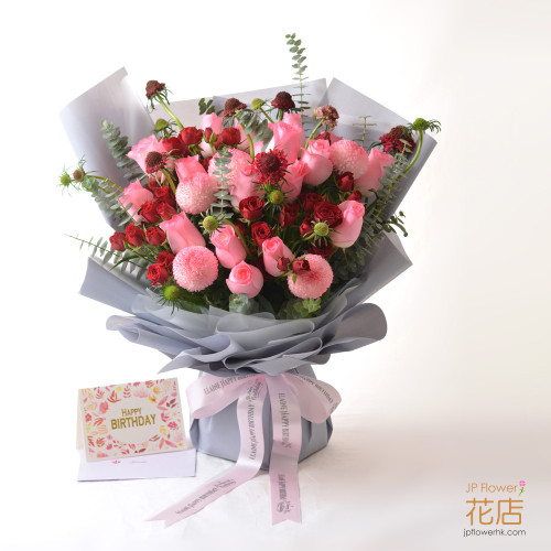 探索特別日子的獨特花束:康乃馨給媽媽,輕鬆訂購 用華麗花束提升特別場合:完美適合母親和難忘的日子
