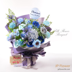 寶藍玫瑰＋牡丹＋小百合仿真花絲花花束（含客製化印字氣球）— JP 花店專屬訂製