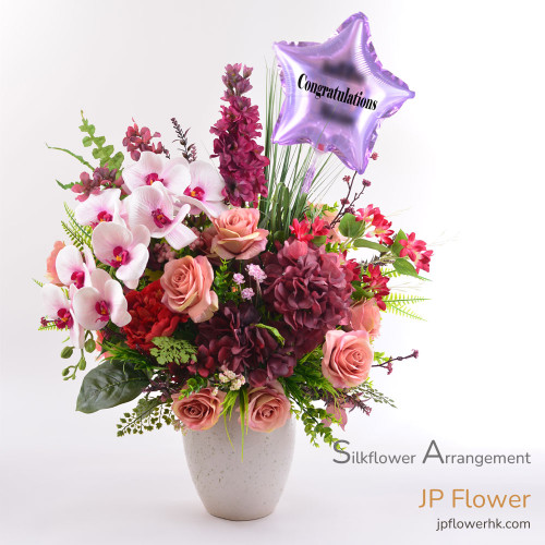 王者峰會|客製化開幕花籃|JP花店 一座為公司開幕設計的頂級客製化花籃,包含蝴蝶蘭、牡丹和玫瑰,可加印A3公司LOGO