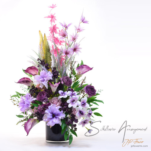 精選綉球和袋鼠爪花卉，適合各種重要場合的枱花與花籃